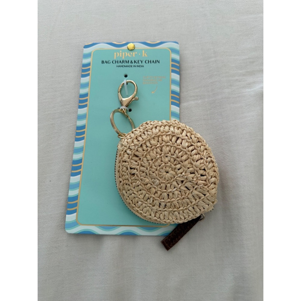 Piper K Coastal Raffia Shell Bag Charm Keychain Mini Zip Pouch NWT - Picture 3 of 3